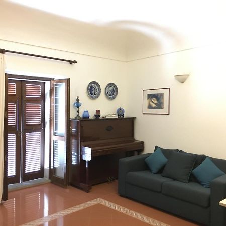 L'Appogghju Bed & Breakfast กัสเตลซาร์โด ภายนอก รูปภาพ