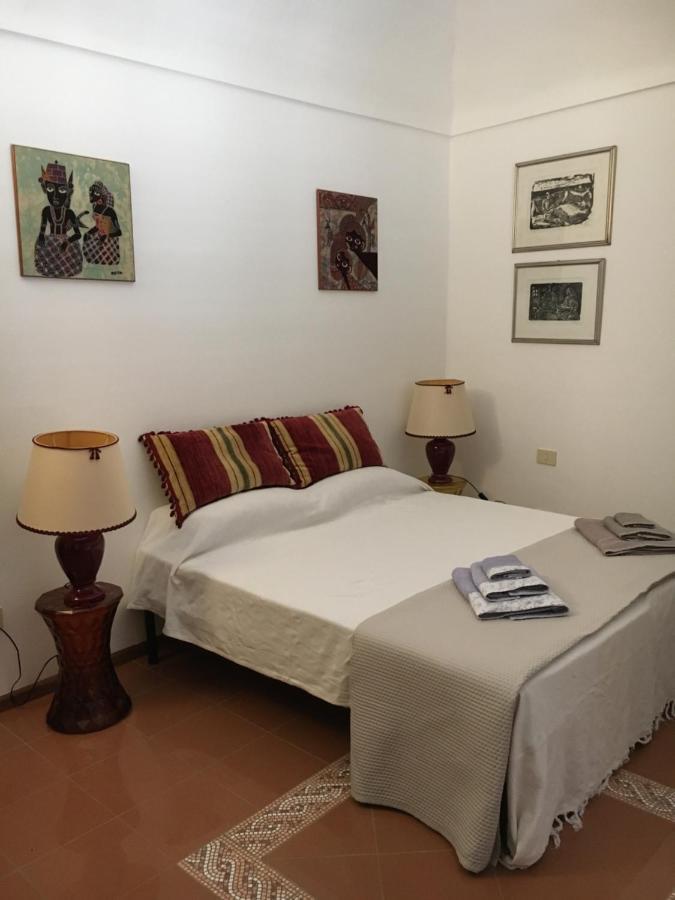 L'Appogghju Bed & Breakfast กัสเตลซาร์โด ภายนอก รูปภาพ