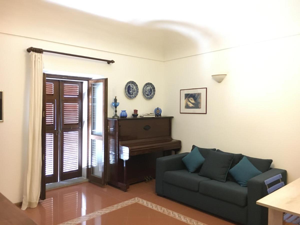 L'Appogghju Bed & Breakfast กัสเตลซาร์โด ภายนอก รูปภาพ
