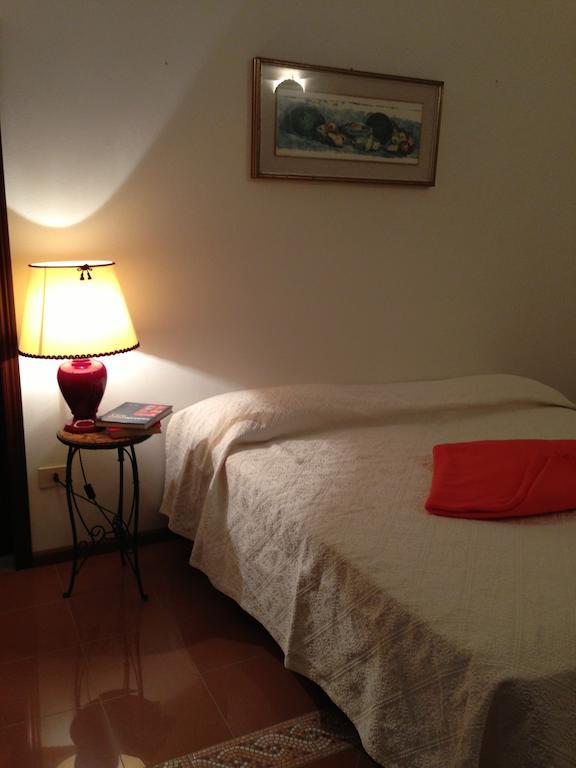 L'Appogghju Bed & Breakfast กัสเตลซาร์โด ห้อง รูปภาพ