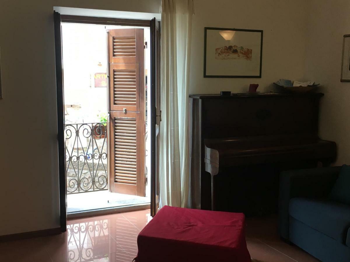 L'Appogghju Bed & Breakfast กัสเตลซาร์โด ภายนอก รูปภาพ